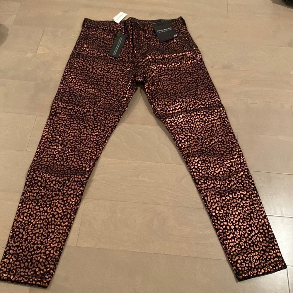 BNWT Gorgeous and unique Banana Republic leopard foil skinny jeans size 28